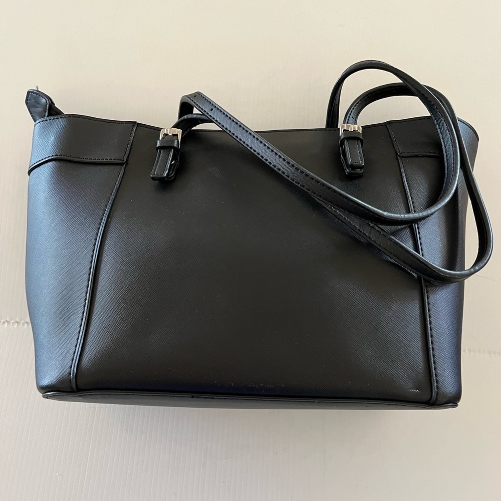 Guess Delaney Black Medium Classic Tote Bag - Picture 2 of 16